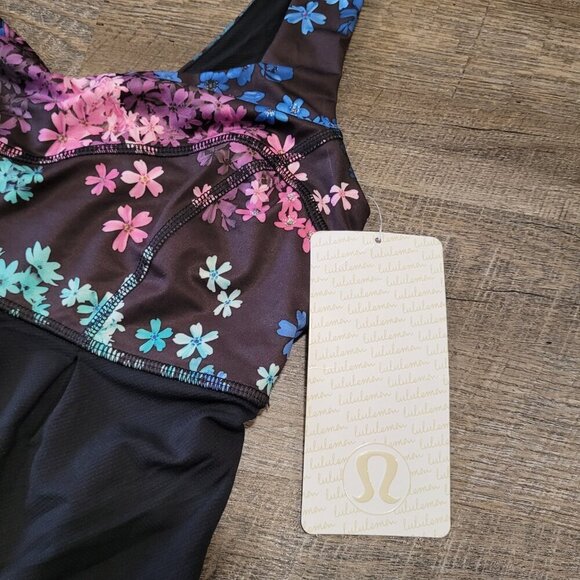 NWT LULULEMON | Tame Me Tank Top Petal Pop Floral | Sz. 4 - Picture 9 of 13